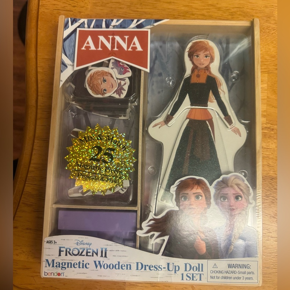 Disney Frozen 2 Anna and Elsa 23-Piece Magnetic Doll Tin